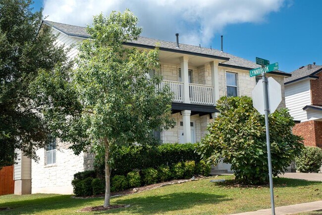 Building Photo - 2901 Fleet Dr