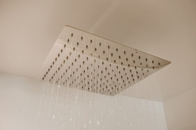 Building Photo - 1633-1635 N Hawley