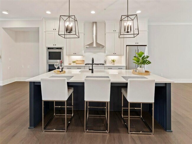 Building Photo - 355 Chiswick Cir
