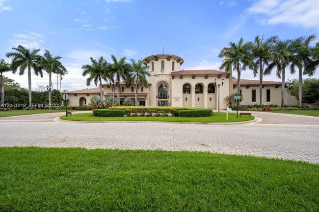 Building Photo - 2900 NW 125th Ave
