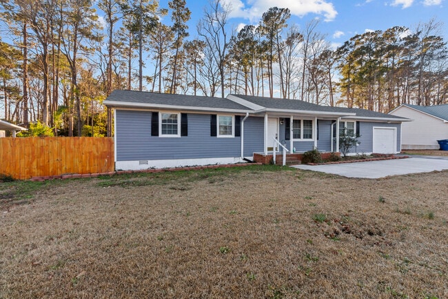 Building Photo - 214 Manchester Rd