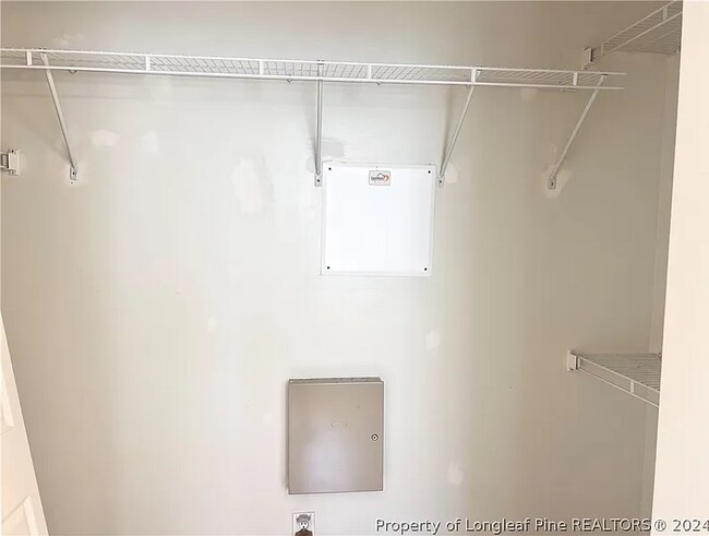 Building Photo - 1841 Balmoral Dr