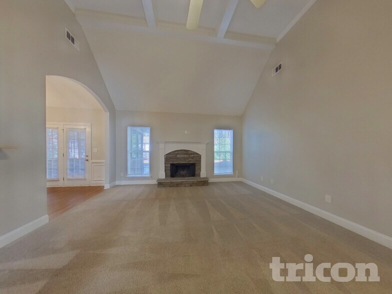 Building Photo - 162 Meadow Spring Ct