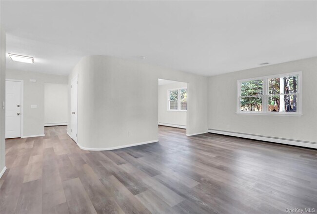 Building Photo - 7 Canterbury Ct