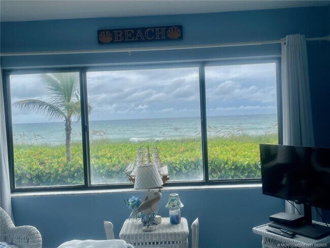 Building Photo - 10102 S Ocean Dr
