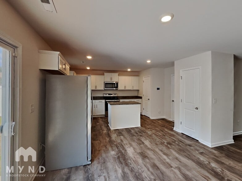 Building Photo - 6009 Elena Lynn Ct