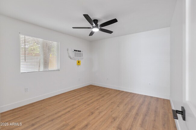 Building Photo - 2045 S Hammond Dr