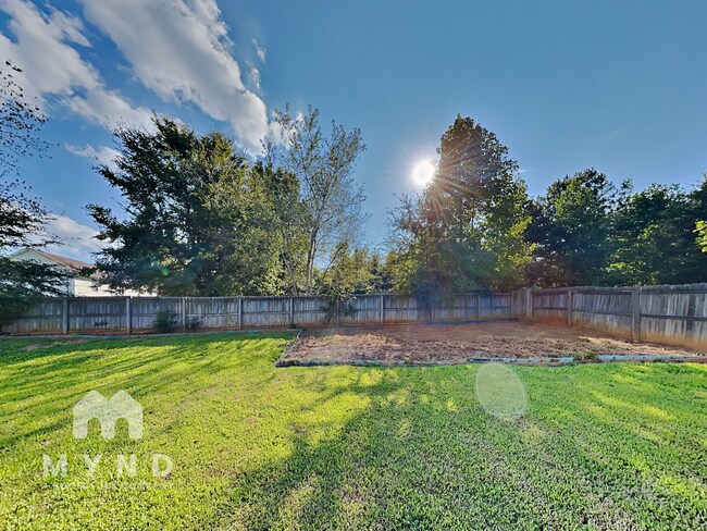 Building Photo - 89 Connie Dr