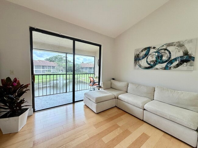 Building Photo - 7935 La Mirada Dr