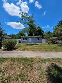 Building Photo - 1718 Guinyard Way