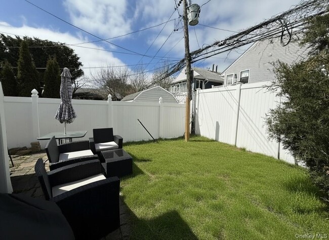 Building Photo - 525 E Olive St