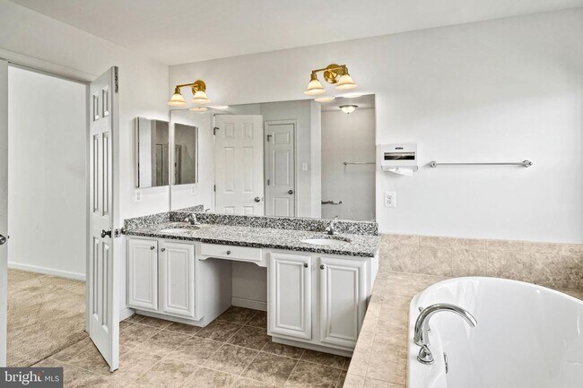 Building Photo - 5979 Cypress Springs Rd