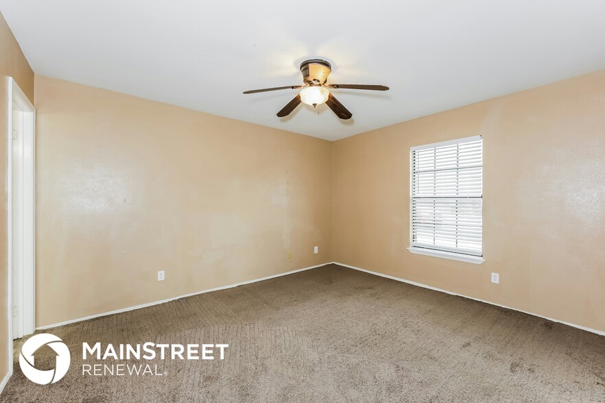 Building Photo - 2803 Forest Creek Dr