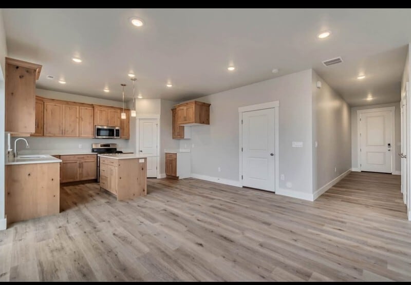 Building Photo - 1579 W 2100 S