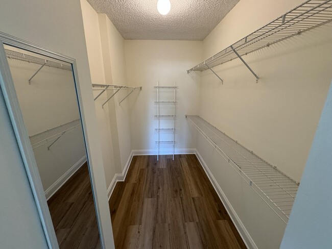 Building Photo - 3306 Tuscany Way