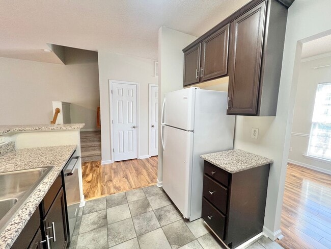 Building Photo - **OFFERING WAIVED APPLICATION FEES & $100 ...