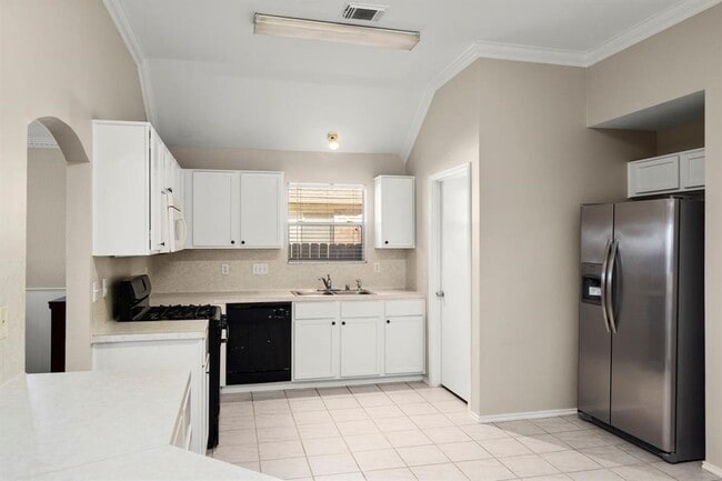 Building Photo - 23035 N Waterlily Dr