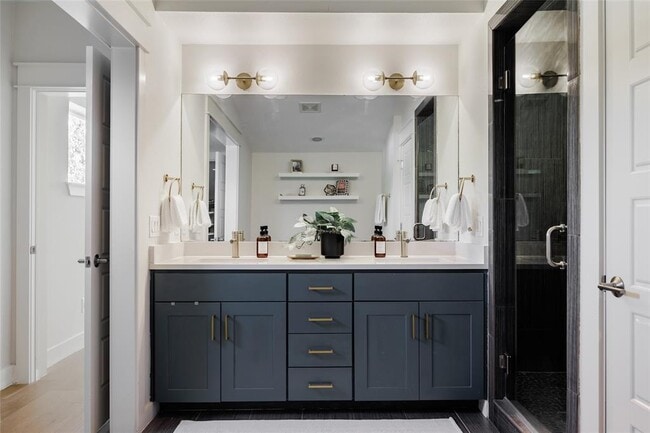 Building Photo - 1205 McKinley Ave