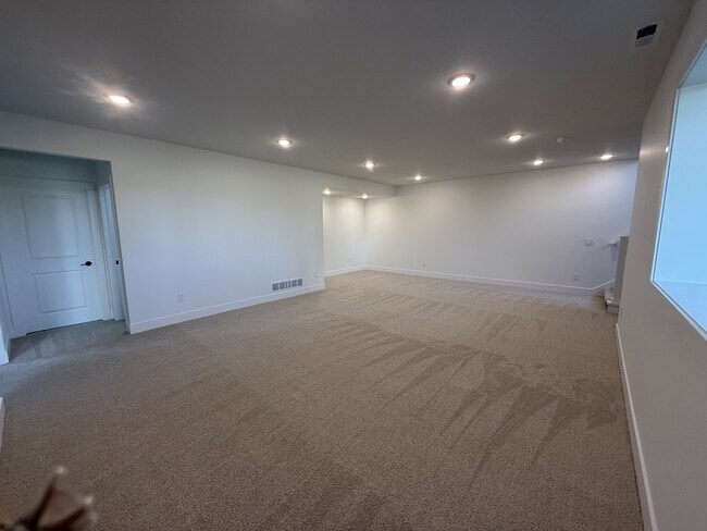 Building Photo - 782 NE 71st St