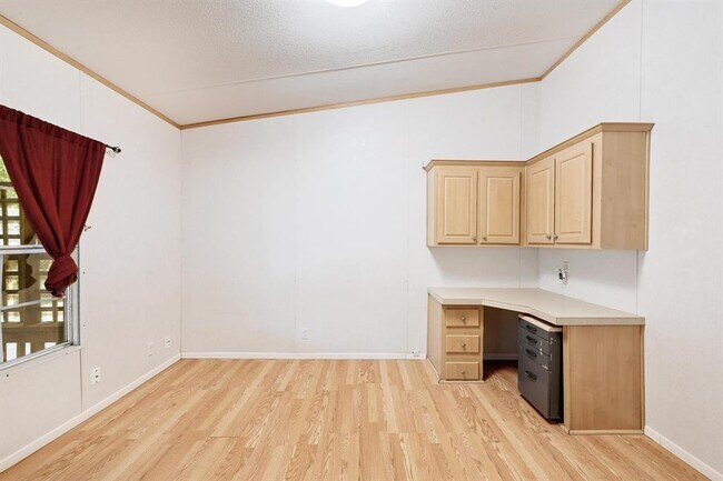 Building Photo - 7807 Williamson Creek Drive