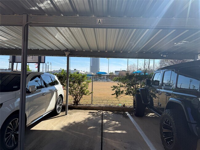 Building Photo - 1223 Augusta Dr