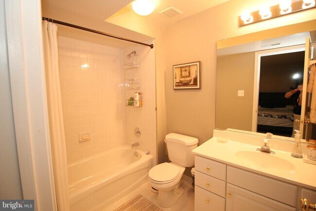 Building Photo - 11214 Winding Brook Ln