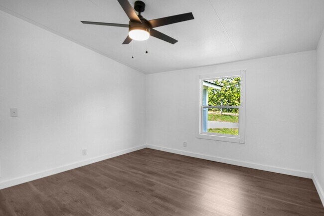 Building Photo - 17982 CR 4104