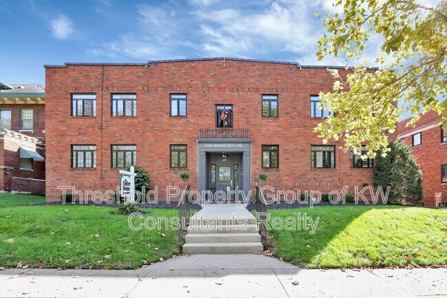 Building Photo - 451 E Town St