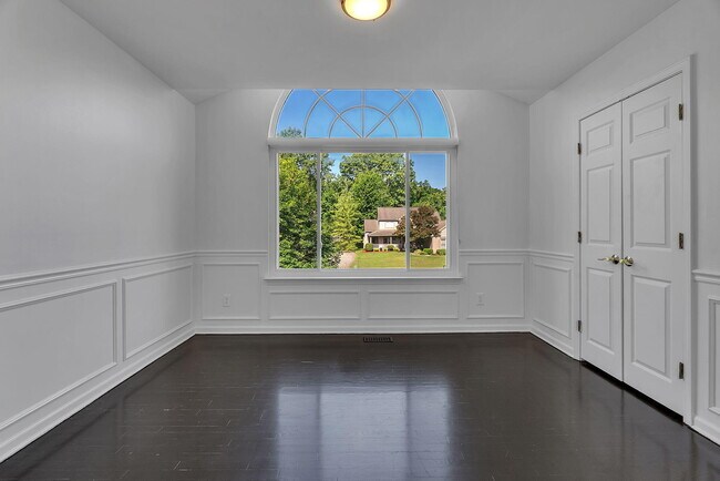 Building Photo - 4521 Links Ct