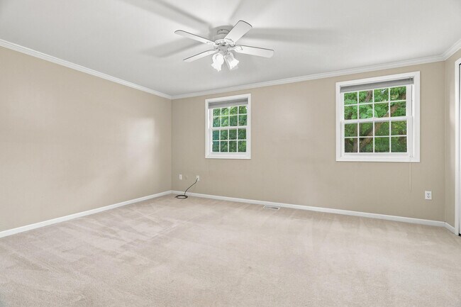 Building Photo - 5141 Buckingham Pl Dr