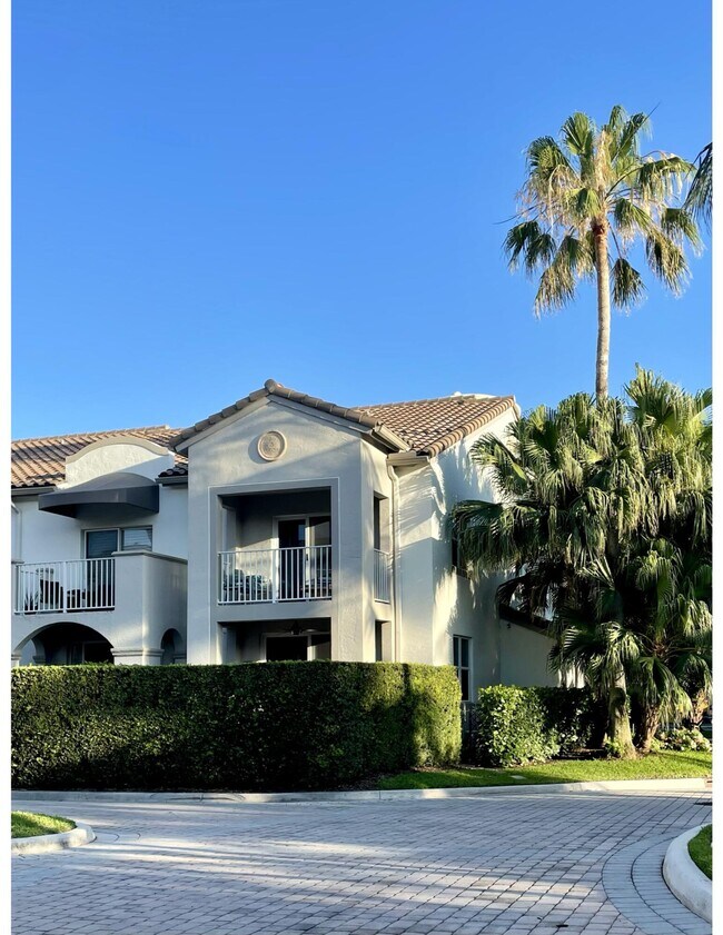 Building Photo - 3604 S Ocean Blvd