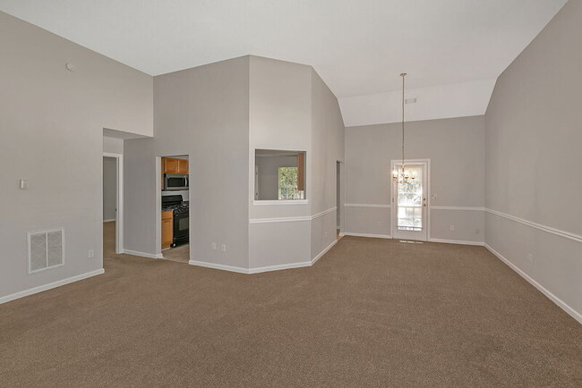 Building Photo - 2520 Thunder Basin Way