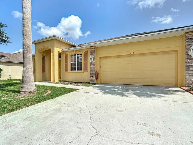 Building Photo - 610 Terranova Dr