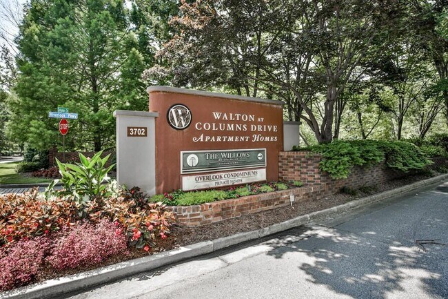 Building Photo - 2136 River Heights Walk SE