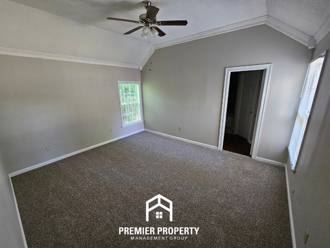 Building Photo - Modern 3BR/2BA with Soaring Vaulted Ceilings | Fireplace, Garage & Deck