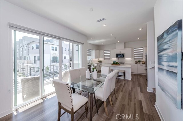 Building Photo - 1403 W Bushell St