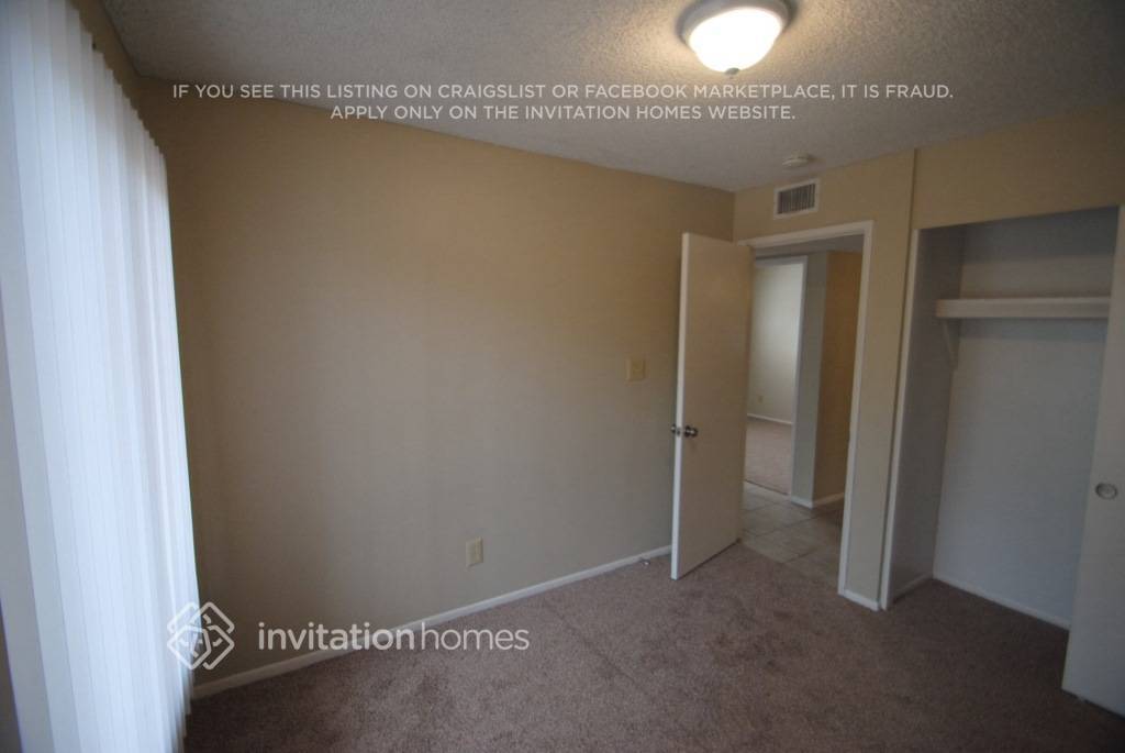 Building Photo - 4249 E Yowy St