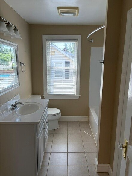 Bathroom - 126 S Haviland Ave
