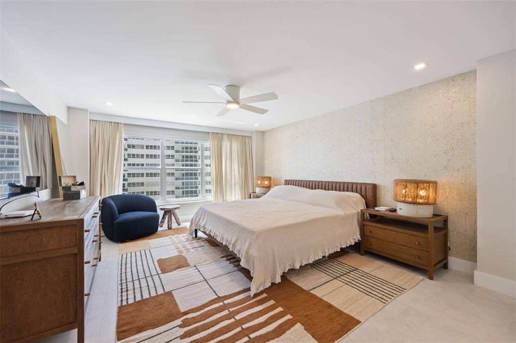 Building Photo - 3500 Galt Ocean Dr