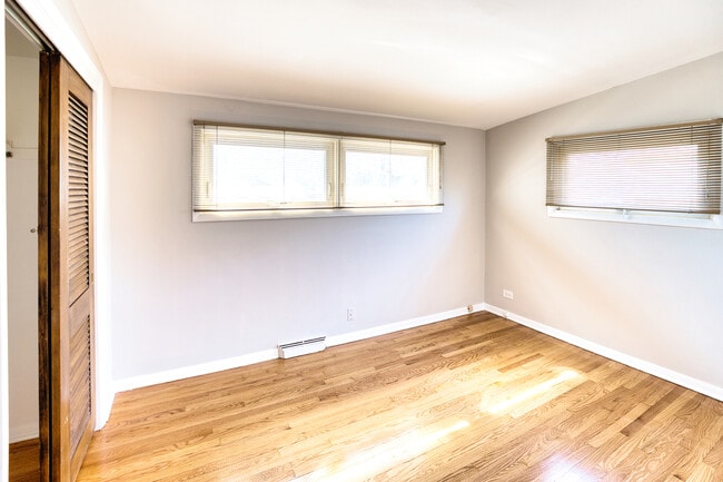 Building Photo - 3131 Hill Ln