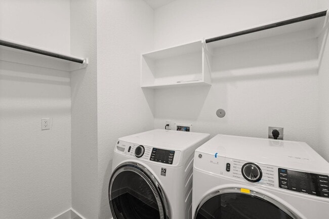 Building Photo - Park Hill Court, Stafford, TX 77477 - 3 BR 2.5 BA single-family home