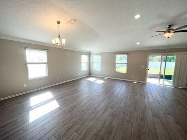Building Photo - Introducing this stunning 4-bedroom, 2-bat...