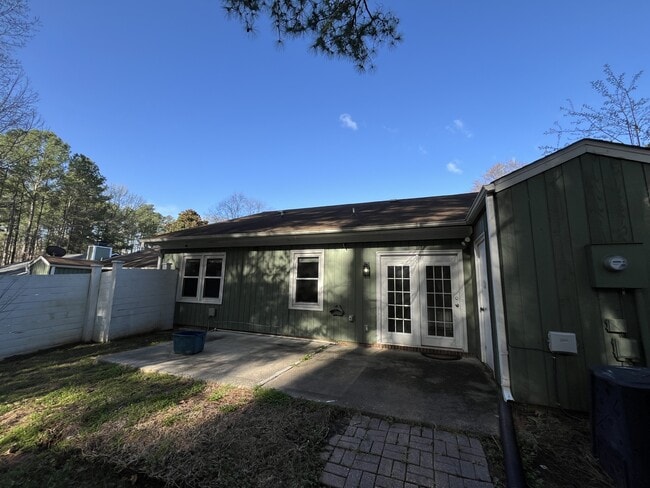 Building Photo - 12 Poppy Trail