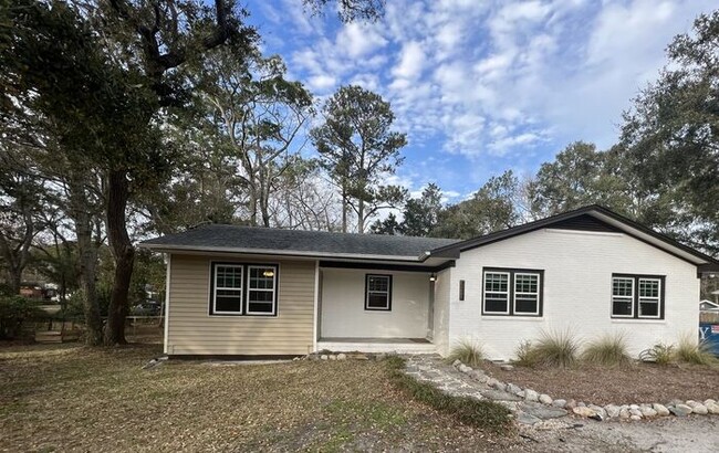 Primary Photo - Channel Haven WATER access community 3BR/D...