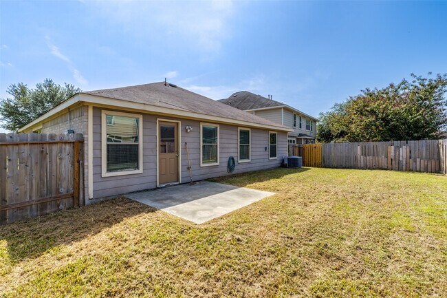Building Photo - 29519 Legends Bluff Dr