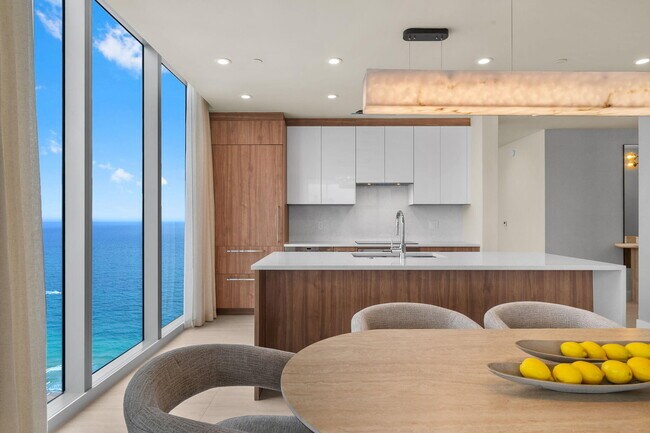 Building Photo - 151 N Seabreeze Blvd