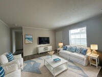 Building Photo - 11424 Oakgrove Dr