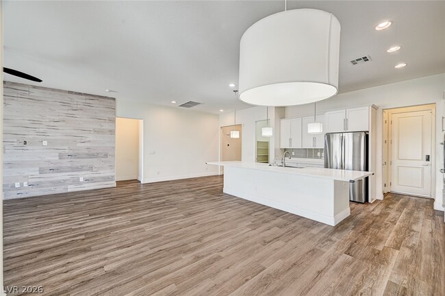 Building Photo - 8197 Riley Love St