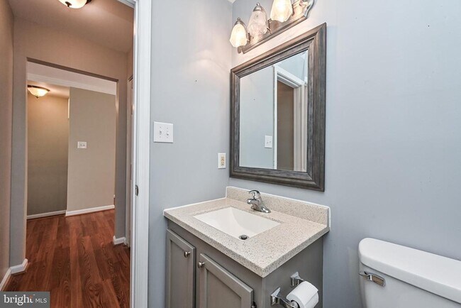 Building Photo - 105 Sunny Hill Ct