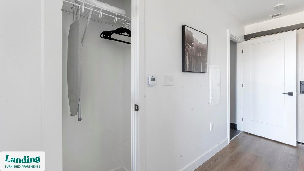 Building Photo - 632 Howard Rd SE